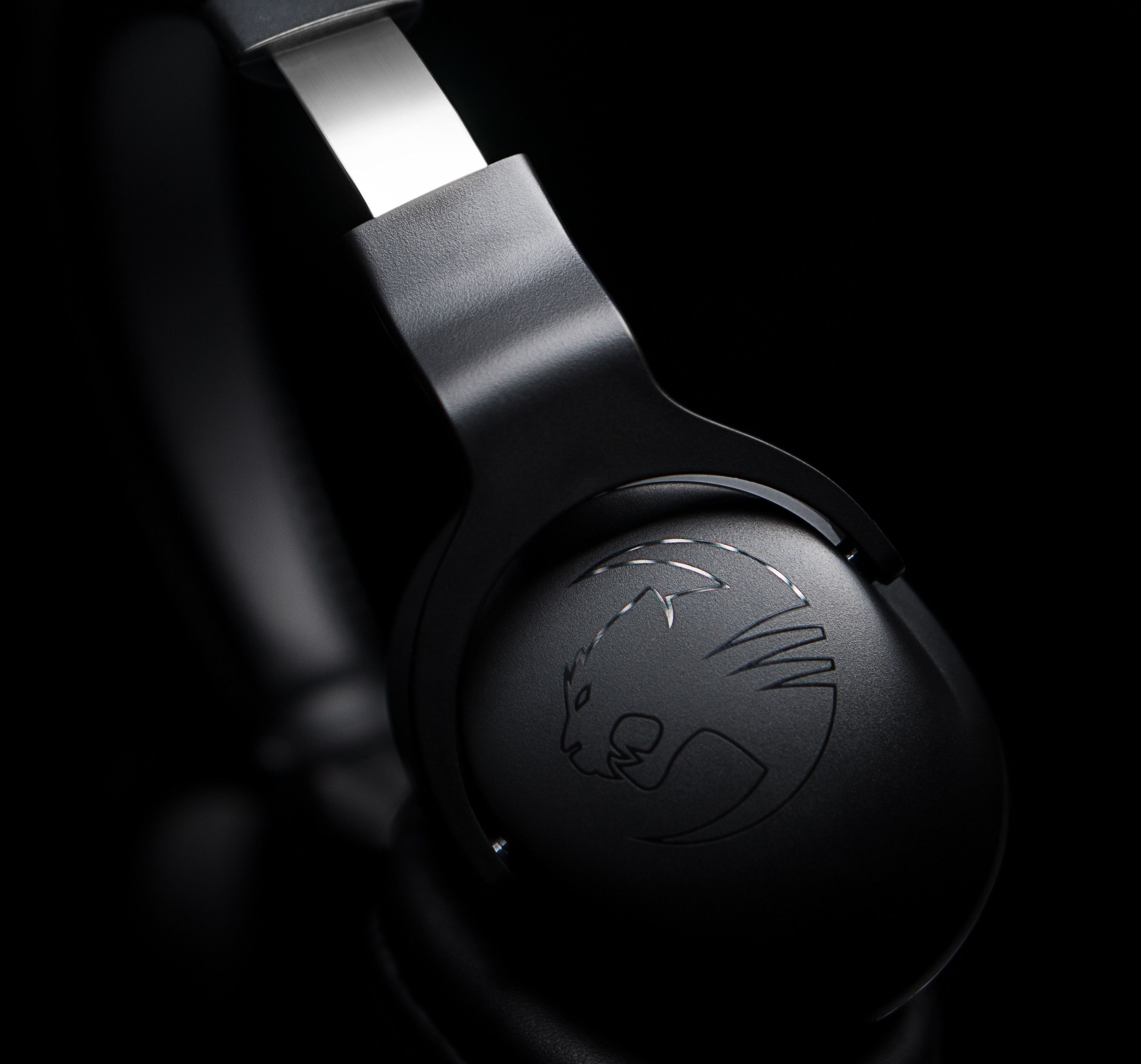 Roccat Cross, los nuevos auriculares gaming multiplataforma