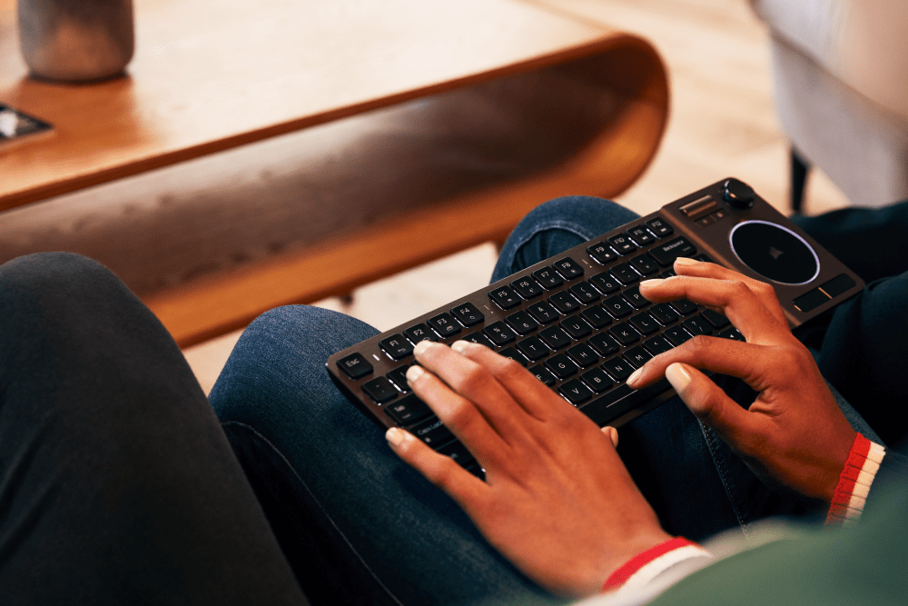 Corsair K83 Wireless Entertainment 1