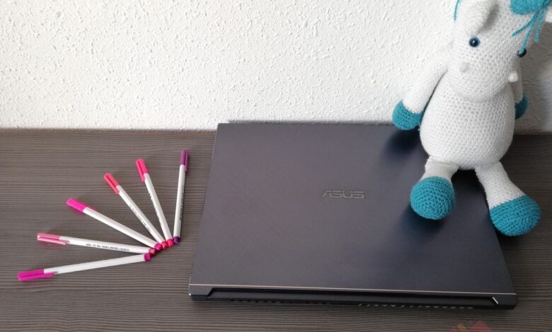 Asus-ProArt-StudioBook-Pro-17-W700G1T-portada-unicornio 1