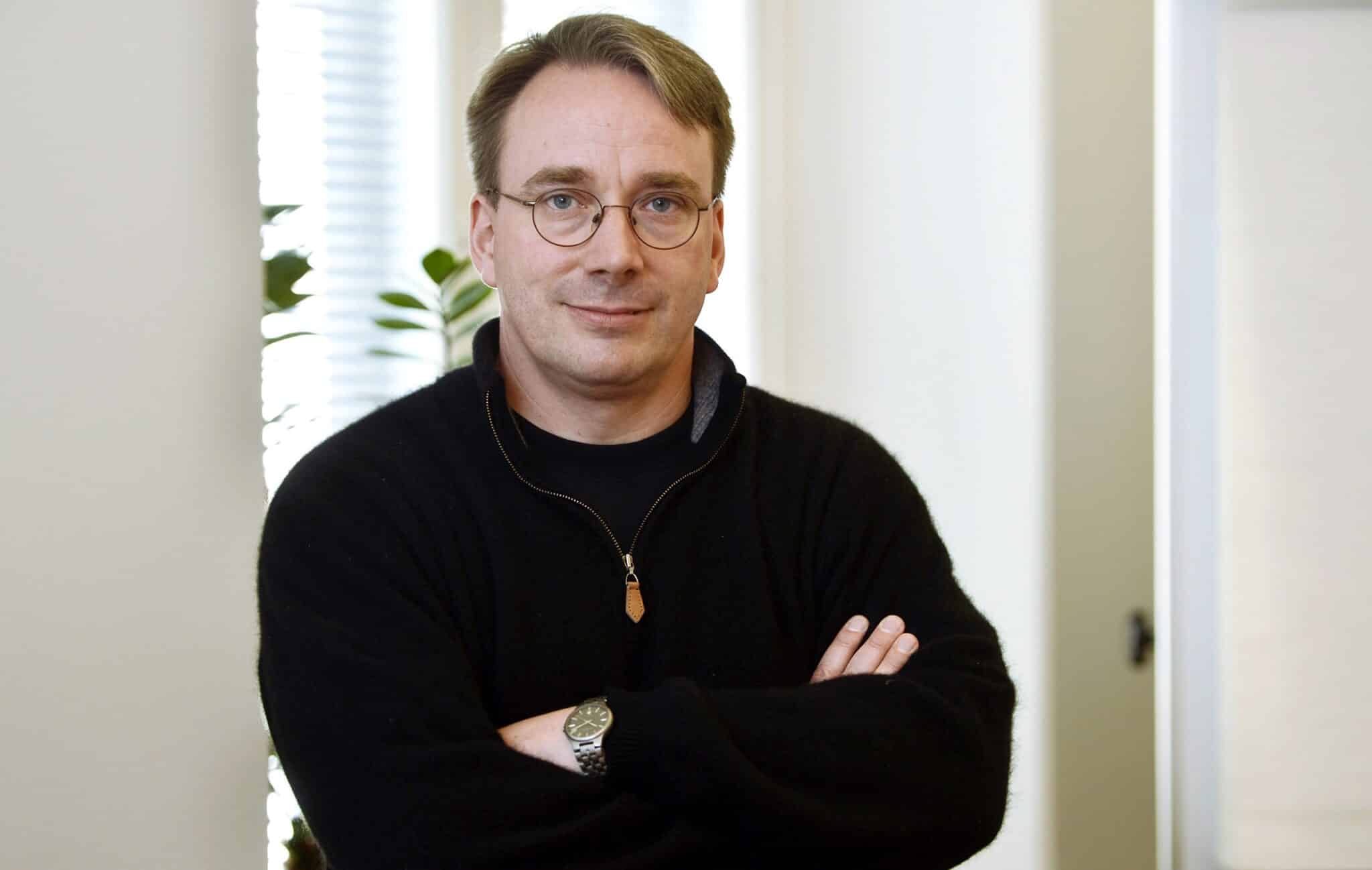 Canoa patrocinador invadir Linus Torvalds carga contra Intel por no soportar la RAM ECC en todas sus  gamas de productos - HardwarEsfera