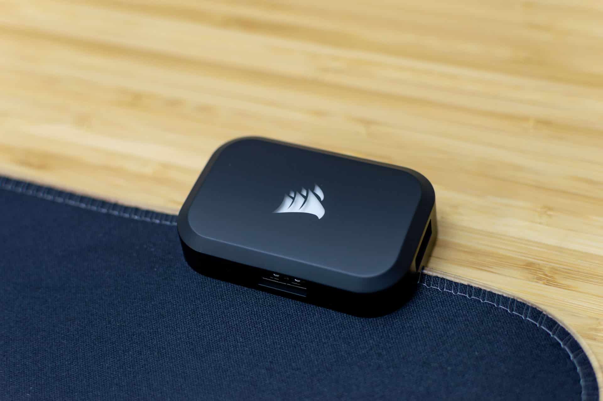 alfombrilla corsair mm700 logo controladora