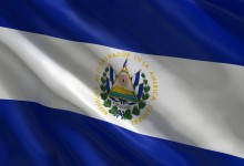 el salvador bandera bitcon bitcoins criptomoneda criptomonedas de curso legal oficial nacional salvadoreños criticas critica